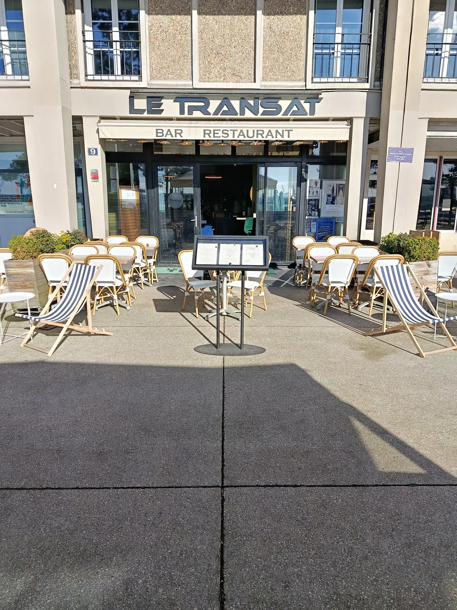 Façade du Transat en journée